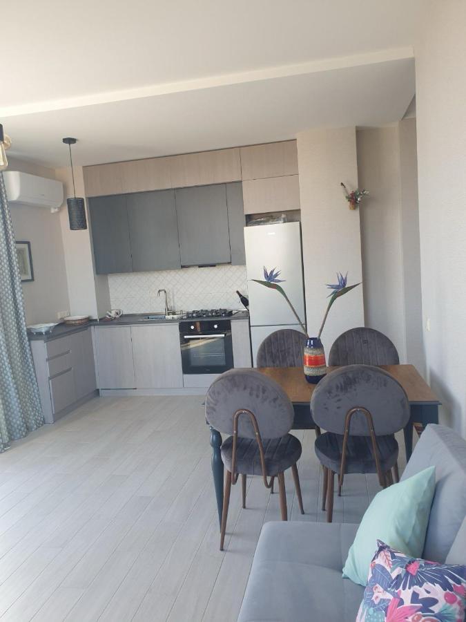 Terrace View Apartment Batumi Bagian luar foto